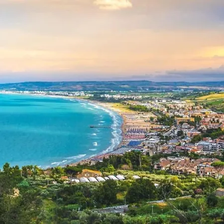 Apartment Grazioso Attico -vasto Ch, Italy Vasto